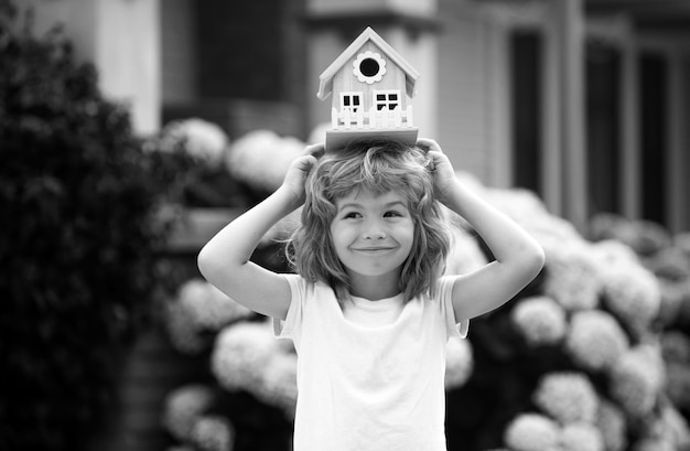 Jak budować poczucie własnej wartości u dzieci bez nadmiernego chwalenia?