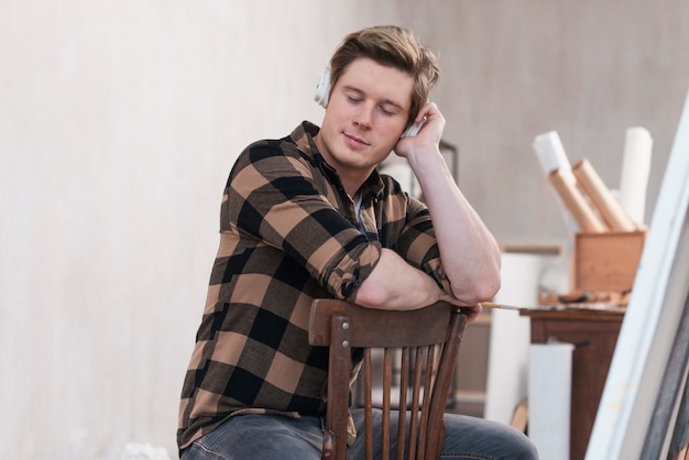 Jak sobie radzić z ADHD w dorosłym życiu bez utraty produktywności?