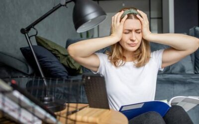 Jak rozpoznać przyczyny i objawy stresu w codziennym życiu?